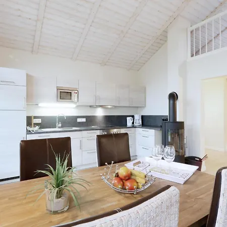 2 Bedroom Cozy In Ferienhaus
