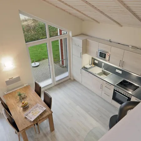 2 Bedroom Cozy In